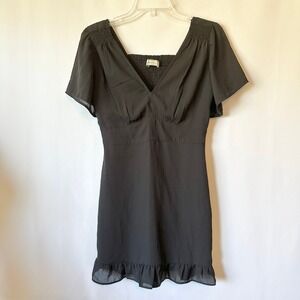 Abercrombie & Fitch V-Neck Smocked Mini‎ Dress XS Ruffle Hem Babydoll Coquette